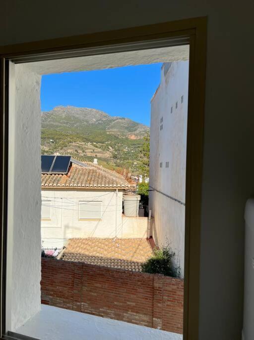 Apartamento Acogedor En Алосайна Экстерьер фото